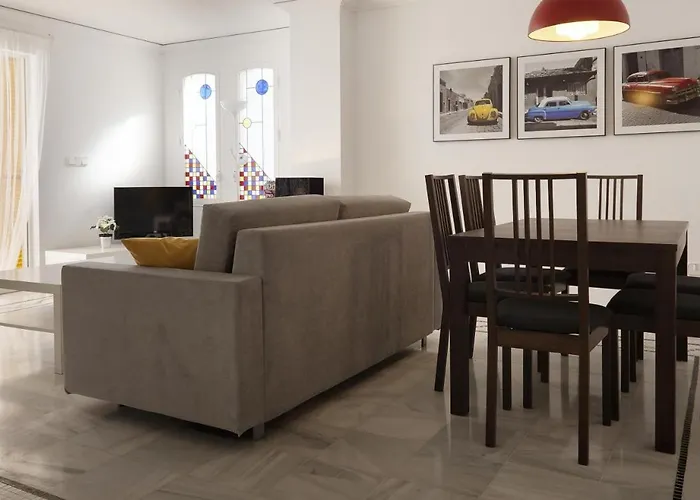 110 Alberca 7-6 * Denia